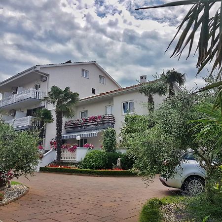Guest House Katarina Malinska Εξωτερικό φωτογραφία