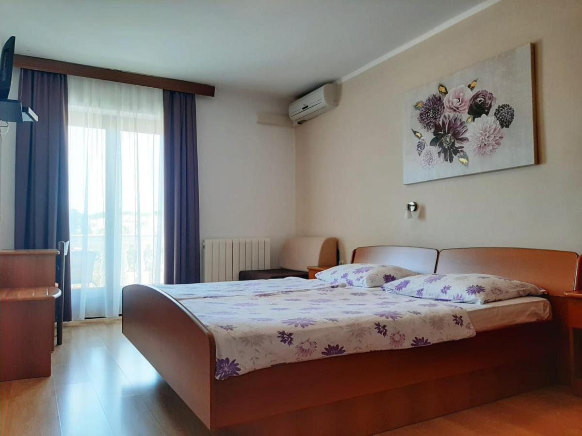 Guest House Katarina Malinska Εξωτερικό φωτογραφία