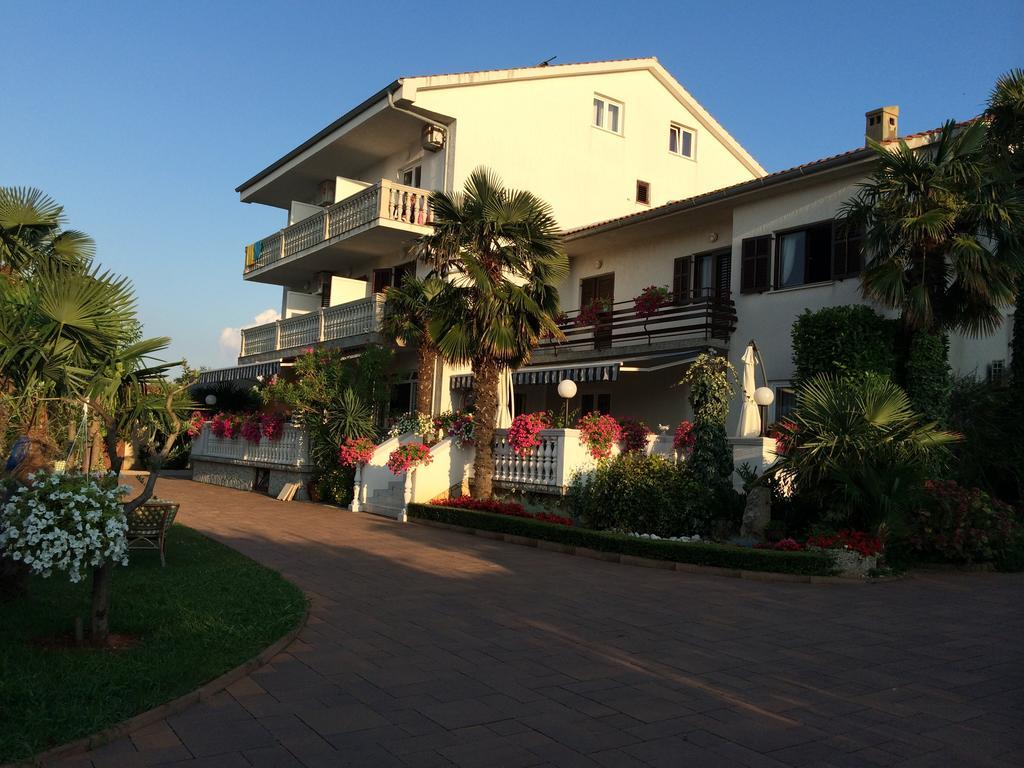 Guest House Katarina Malinska Εξωτερικό φωτογραφία