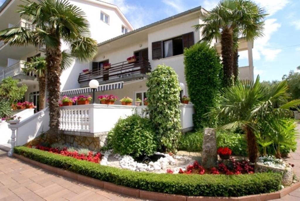 Guest House Katarina Malinska Εξωτερικό φωτογραφία